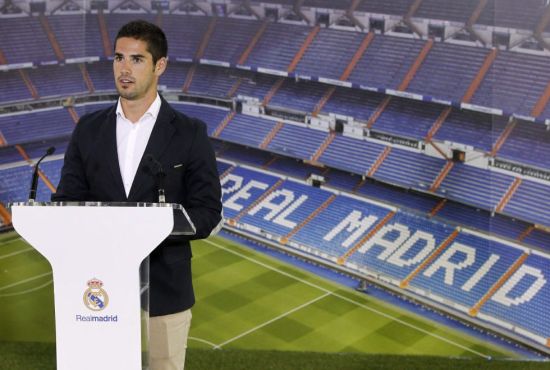 [中超]李新翔左路突破内切 禁区内打门折射入网