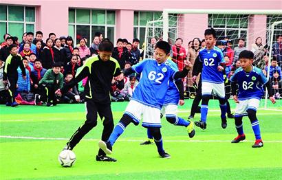 失望！男篮顶级锋线打36分钟，只得5分，球迷：郭士强还要他吗？