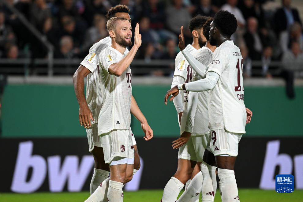 施罗德的风评迎来反转？东契奇挨揍皆因嘴太碎，29万美元买回尊严值不值？人身攻击小黑真动手了