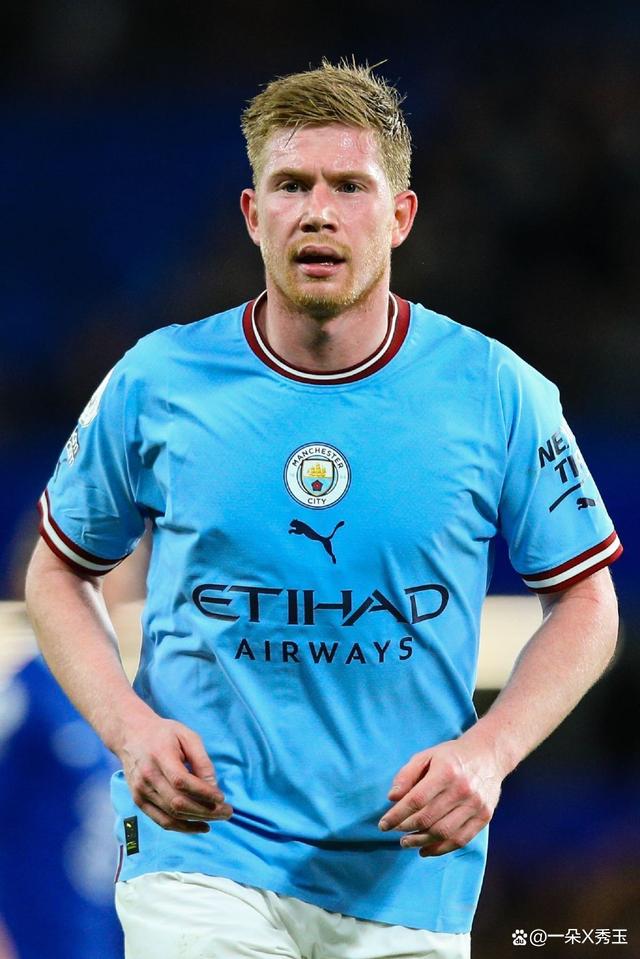 初代LPL一姐小苍泪洒直播间，称自己直播没有意义，不是钱的事儿，主要是没能力留住大哥～